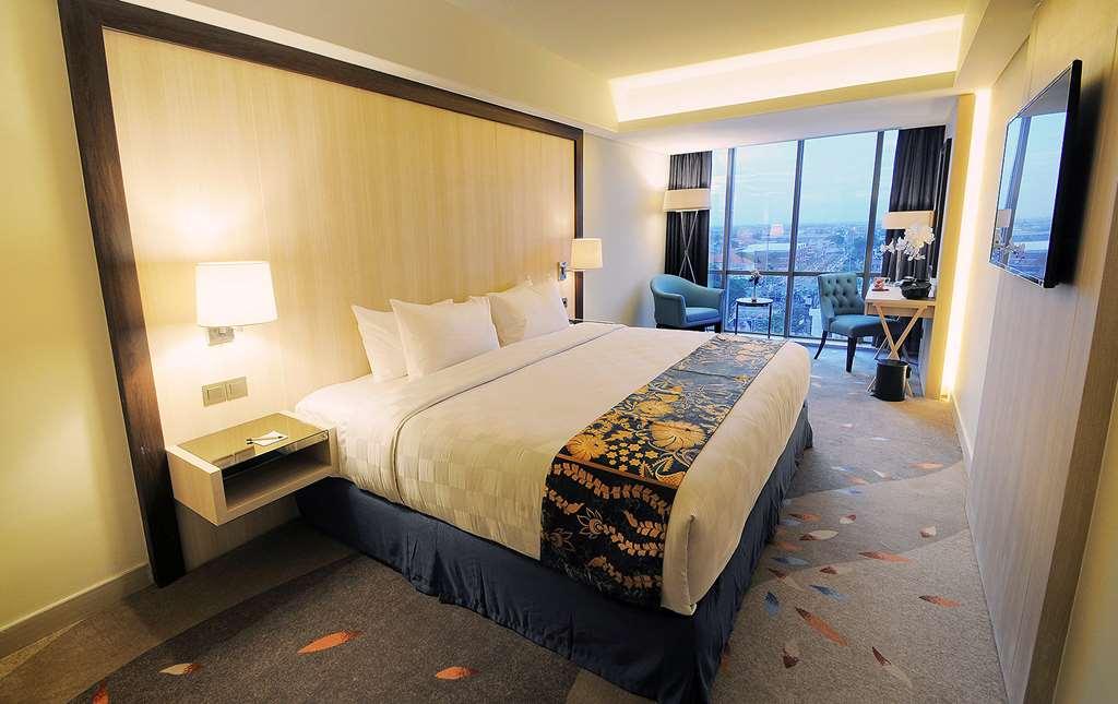 Lk Pandanaran And Serviced Hotel *